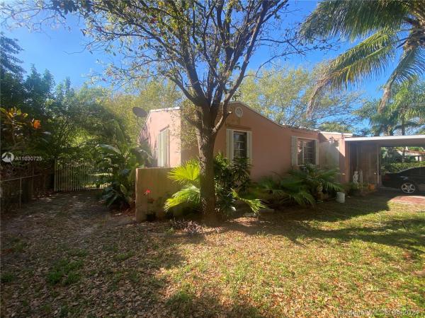Priors To Biscayne Park Estates, 1040 NE 123 St #, North Miami, Florida 33161, image 1