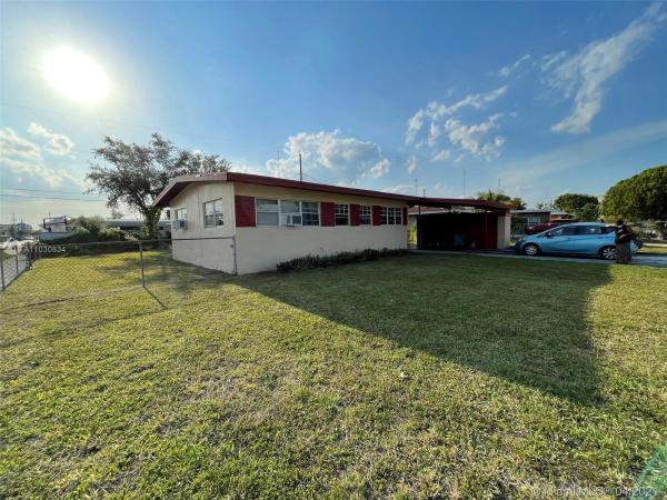 Sierra, 19500 NW 1st Ave, Miami Gardens, Florida 33169, image 2