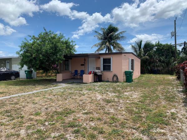 Magnolia Gardens, 2246 Rutland St, Opa-Locka, Florida 33054, image 2