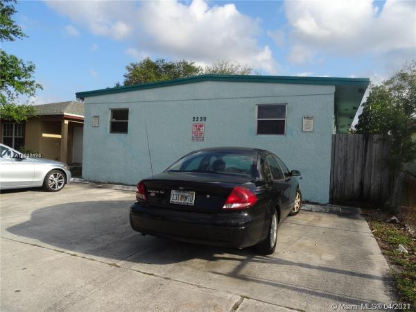 Liberia, 2220 Charleston St #1-3, Hollywood, Florida 33020, image 2