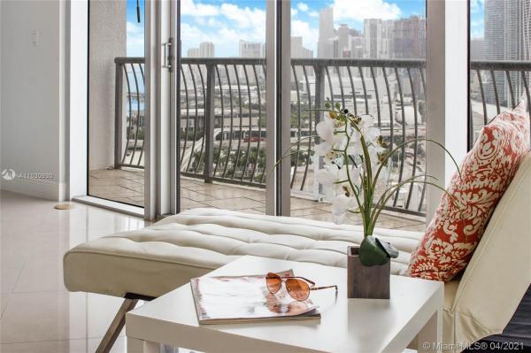 Opera Tower, 1750 N Bayshore Dr #2514, Miami, Florida 33132, image 2