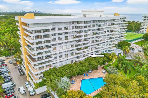 Commodore Club West, 155 Ocean Lane Dr #405, Key Biscayne, Florida 33149, image 2