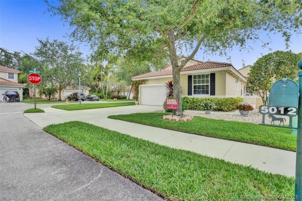Chelsea At Ivanhoe, 5012 SW 149th Ter, Davie, Florida 33331, image 2