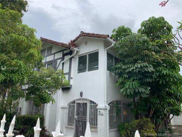 Sunset Lake, 3005 N Bay Rd, Miami Beach, Florida 33140, image 2