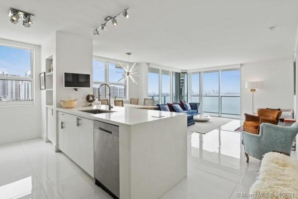 The Mark On Brickell, 1155 Brickell Bay Dr #1210, Miami, Florida 33131, image 2