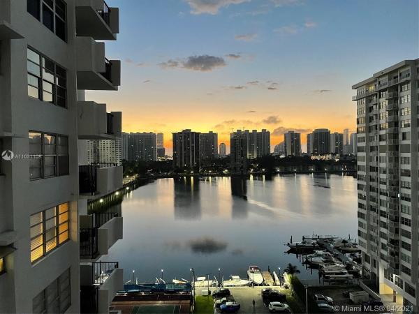 Commodore Plaza Tower, 2750 NE 183rd St #1401, Aventura, Florida 33160, image 1