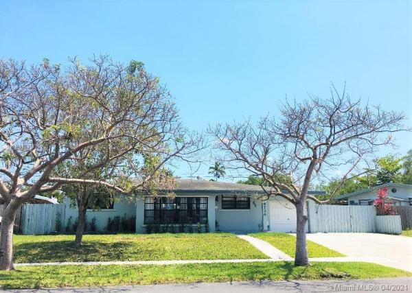 South Coral Homes, 9730 Haitian Dr #, Cutler Bay, Florida 33189, image 2