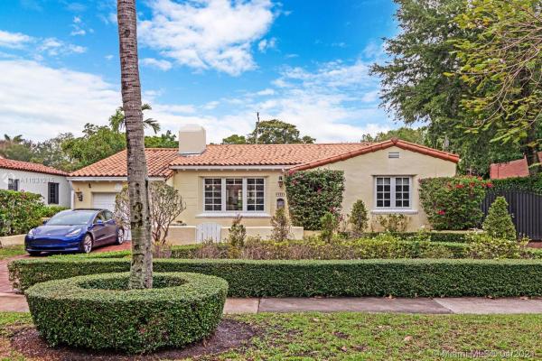 Granada, 633 Alhambra Cir, Coral Gables, Florida 33134, image 2