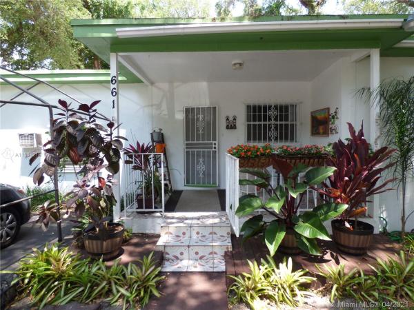 Pleasant Village, 661 NE 164th Ter, Golden Glades, Florida 33162, image 2