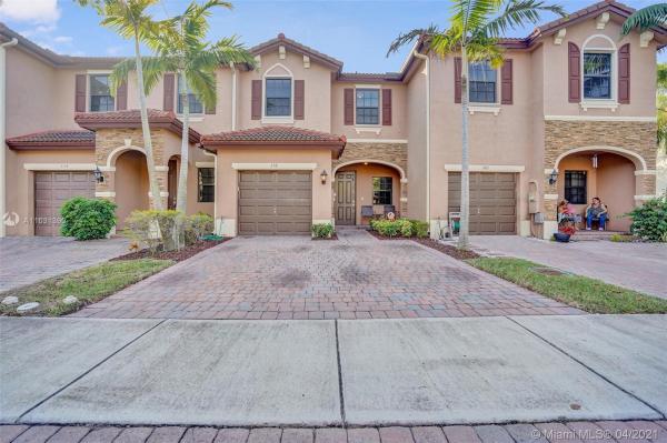 Umbria At The Vineyards, 358 NE 37th Ave, Homestead, Florida 33033, image 2
