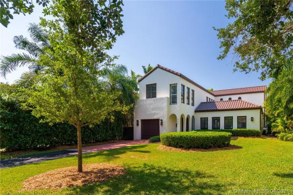 Coral Gables Country Club, 906 Escobar Ave, Coral Gables, Florida 33134, image 2
