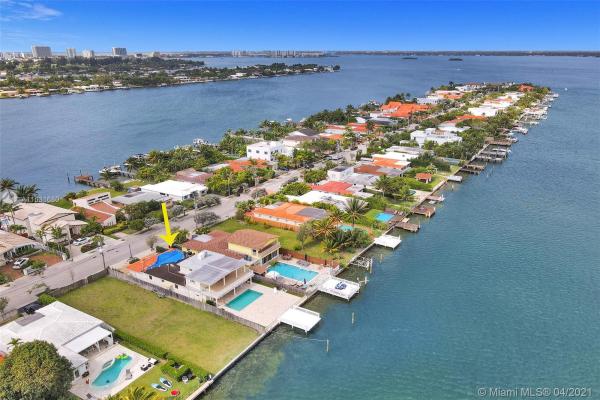 Biscayne Beach, 1171 Stillwater Dr, Miami Beach, Florida 33141, image 2
