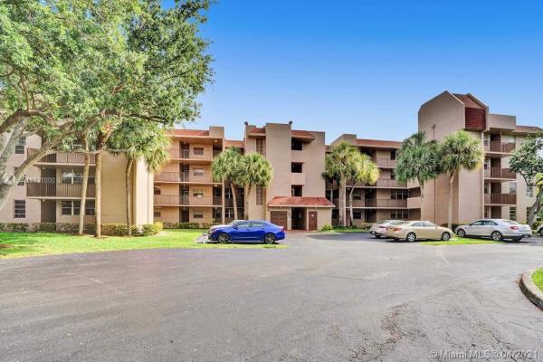 Sabal Palm Of Pine Island Ridge, 1920 Sabal Palm Dr #203, Davie, Florida 33324, image 2
