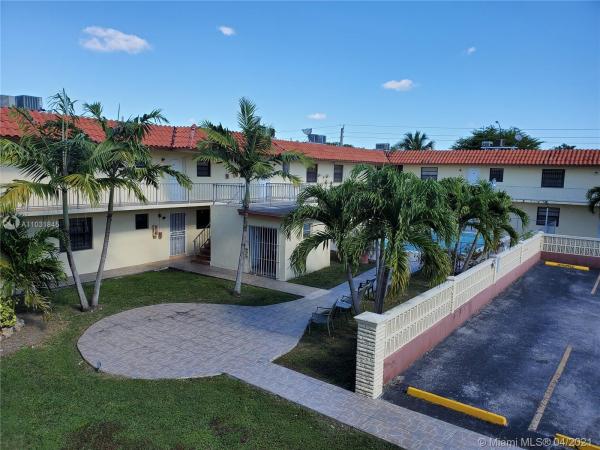 Westchester Terrace, 8701 SW 12th St #20, Westchester, Florida 33174, image 2