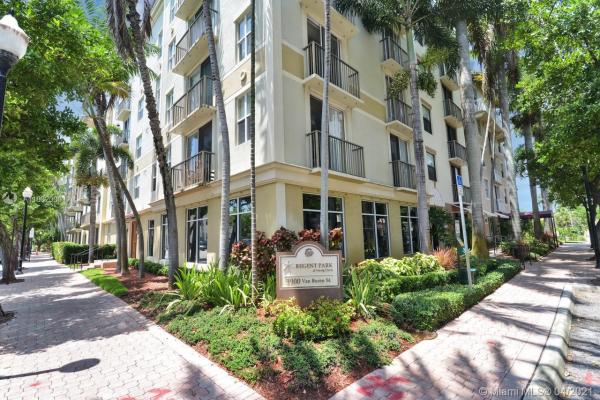 Regent Park At Young Circle, 1919 Van Buren St #106A, Hollywood, Florida 33020, image 2