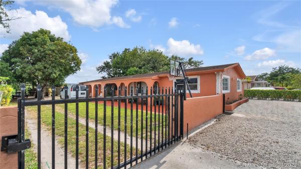 The Tropics, 2800 NW 94th St, West Little River, Florida 33147, image 2