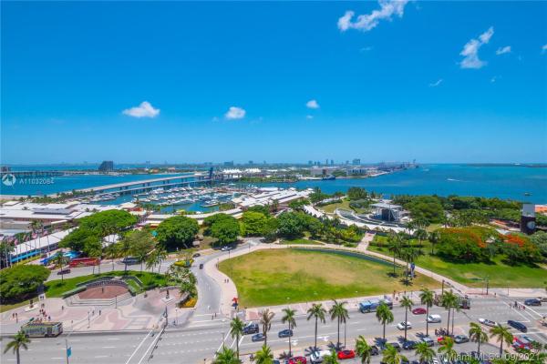 Vizcayne North, 244 Biscayne Blvd #1703, Miami, Florida 33132, image 2