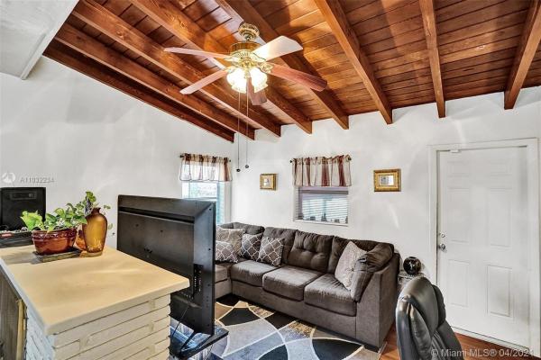 Belmar, 2462 Wiley St, Hollywood, Florida 33020, image 2