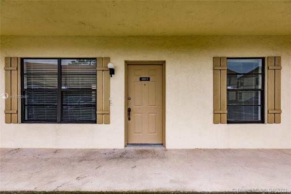 Sherwood Village, 5924 Longbow Ln #3, West Palm Beach, Florida 33415, image 2