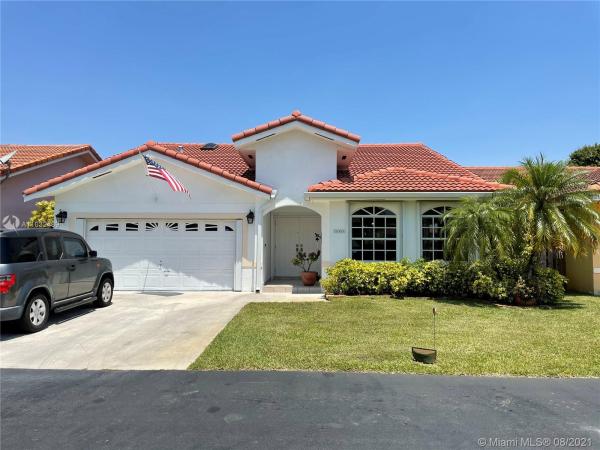 Rainbow Gardens At Lakes Of The Meadow, 15353 SW 42nd Ter, Kendall West, Florida 33185, image 2