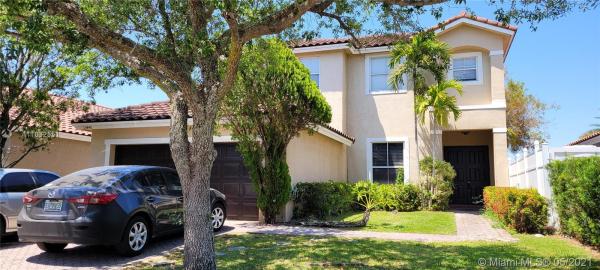 Silver Lakes, 13441 SW 144 Ter #, Three Lakes, Florida 33186, image 2