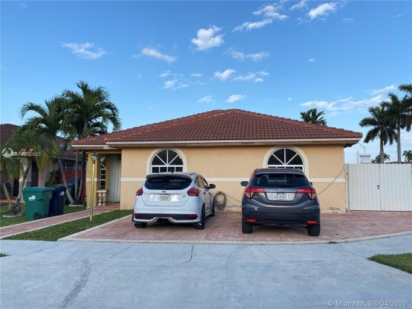 Bird Lakes South, 5563 SW 143rd Ct, Kendale Lakes, Florida 33175, image 2
