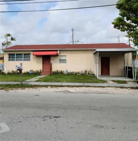 Sugar Tree Grove, 810 SW 71st Ave, Coral Terrace, Florida 33144, image 2