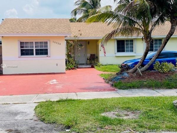 Cantisano, 10350 SW 164th St, Palmetto Estates, Florida 33157, image 2