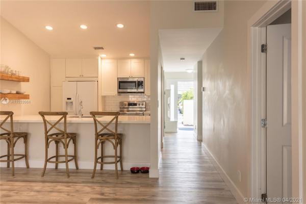 Villas Of Deerwood, 12306 SW 148th Ter #12306, Three Lakes, Florida 33186, image 2