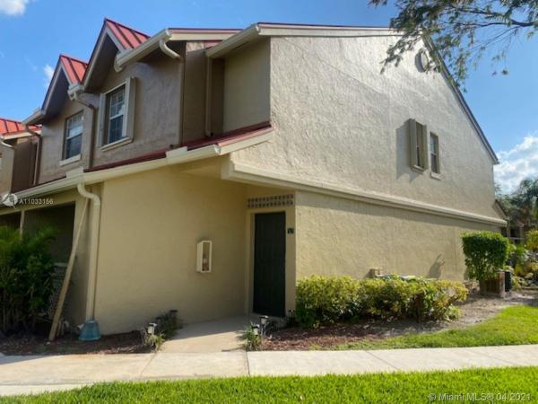La Hacienda Country Club Of Miami, 18316 NW 68th Ave #L, Hialeah, Florida 33015, image 2