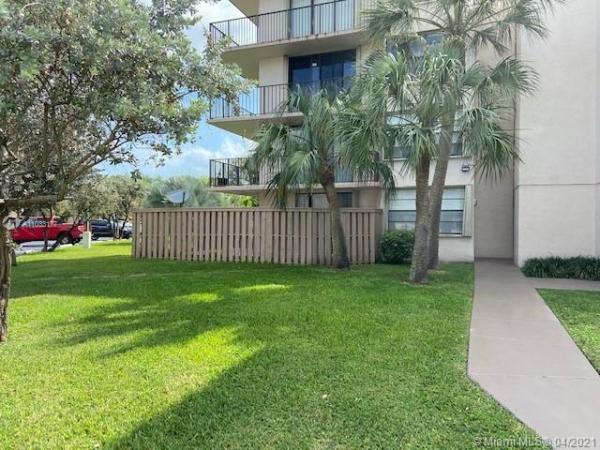 Briarwinds, 13020 SW 92nd Ave #A104, Kendall, Florida 33176, image 2