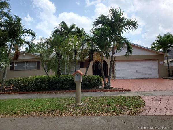 Caravel At Calusa, 13750 SW 104th Ter, The Hammocks, Florida 33186, image 2