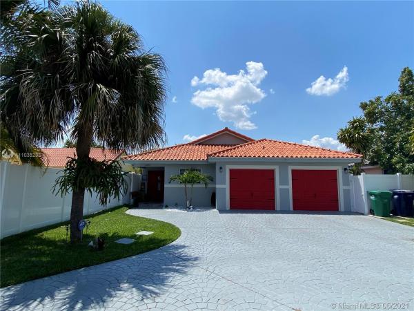West Lakes Gardens, 14976 NW 87th Ct, Miami Lakes, Florida 33018, image 2