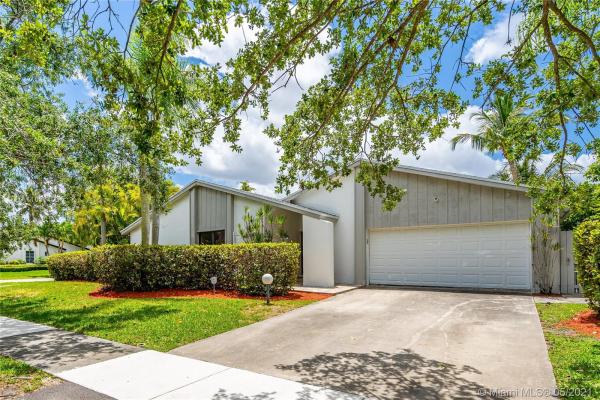 The Crossings, 13500 SW 108th Street Cir S, The Crossings, Florida 33186, image 2