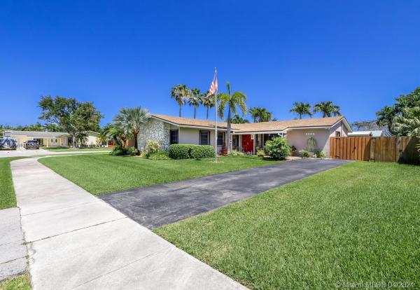 Bel Aire, 9500 SW 188th Ter, Cutler Bay, Florida 33157, image 2