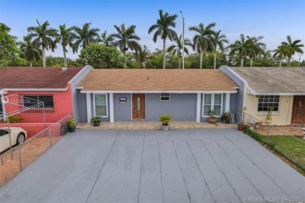 Royale Green, 12724 SW 55th St #12724, Kendale Lakes, Florida 33175, image 2