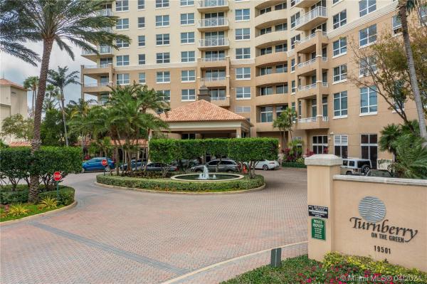 Turnberry On The Green, 19501 W Country Club Dr #613, Aventura, Florida 33180, image 2