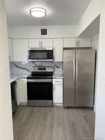 Cresthaven, 6121 Jackson St, Hollywood, Florida 33023, image 2