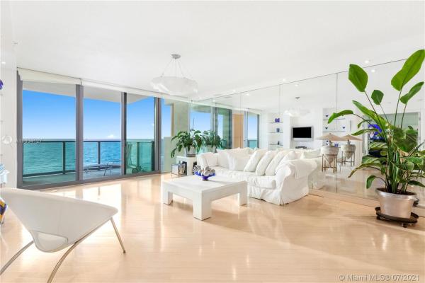 Il Villaggio On South Beach, 1455 Ocean Dr #906, Miami Beach, Florida 33139, image 2