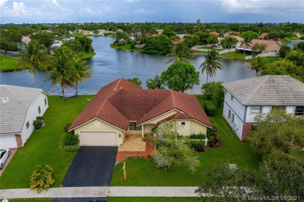 Shenandoah, 930 Amherst Ave, Davie, Florida 33325, image 2