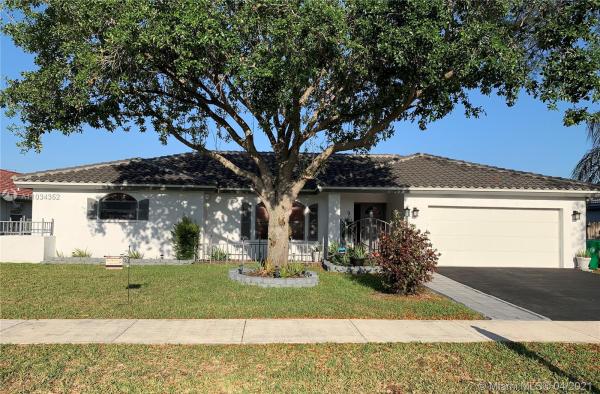 Hawkes Bluff, 5961 Hawkes Bluff Ave, Davie, Florida 33331, image 2