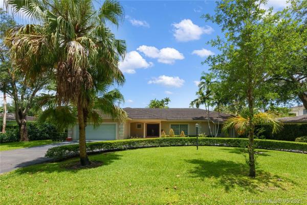 Coral Gables Country Club, 1515 Salvatierra Dr, Coral Gables, Florida 33134, image 2