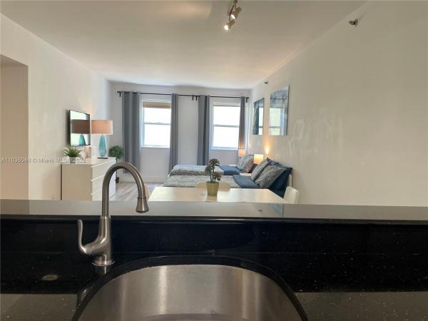 Casa Grande, Miami Beach, Florida 33139, image 2