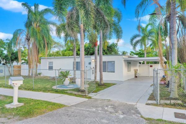 Leisure City Residential, 15510 N Harrison Dr, Leisure City, Florida 33033, image 2