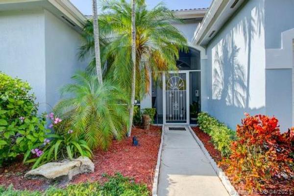 North Gate, 2405 SE 5th Ct, Homestead, Florida 33033, image 2
