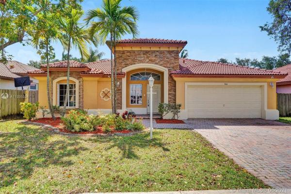 Estates At Mendicino, 936 NE 35th Ave, Homestead, Florida 33033, image 2
