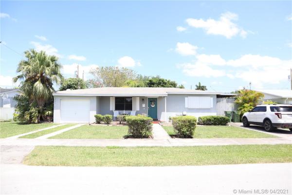 Laurel Manor, 1561 NW 8th Ter, Homestead, Florida 33030, image 2