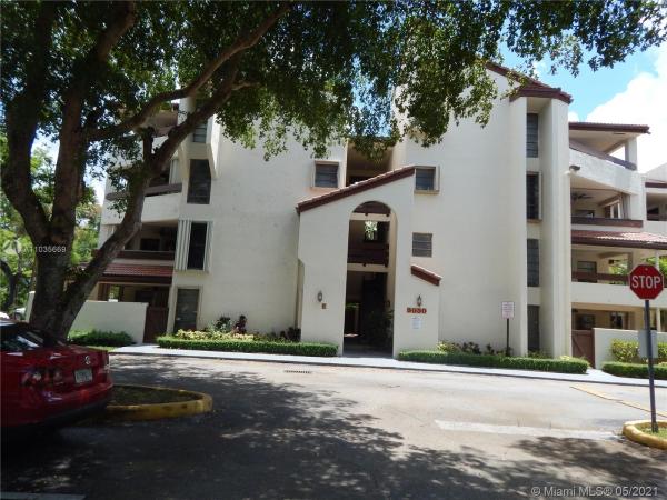 Kenland Bend South, 9030 SW 125th Ave #E203, The Crossings, Florida 33186, image 2