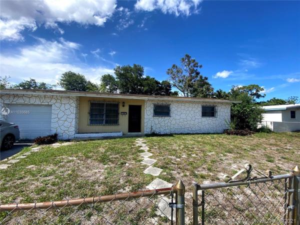 Liberty Gardens, 3481 NW 211th St, Miami Gardens, Florida 33056, image 2