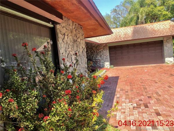 Bay Heights, 85 W Shore Dr W, Miami, Florida 33133, image 2